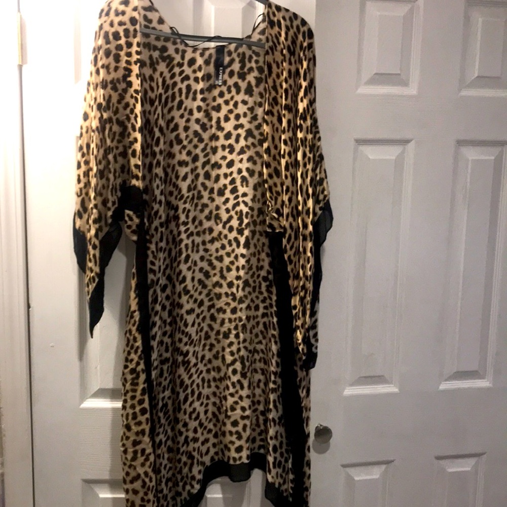 Express Light-weight Cheetah Cardigan